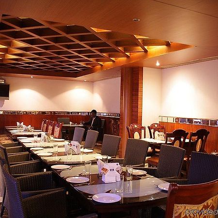 The Checkers Hotel Chennai Exterior foto