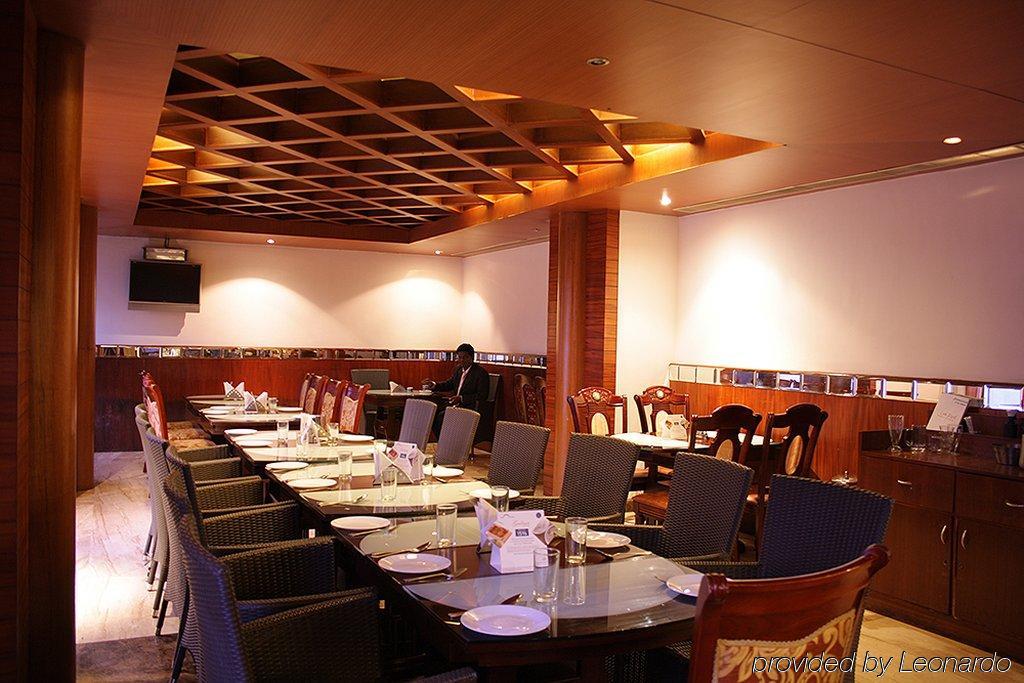 The Checkers Hotel Chennai Exterior foto