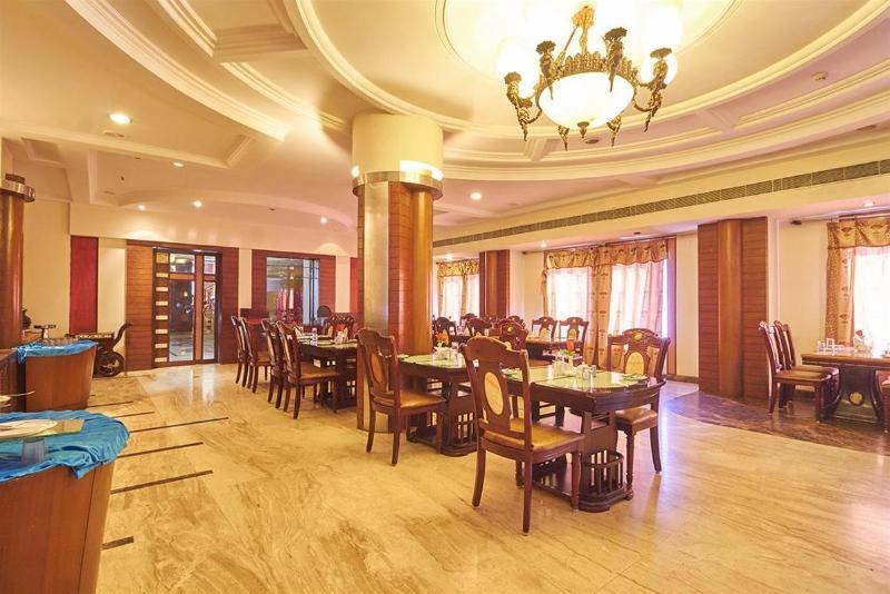The Checkers Hotel Chennai Exterior foto